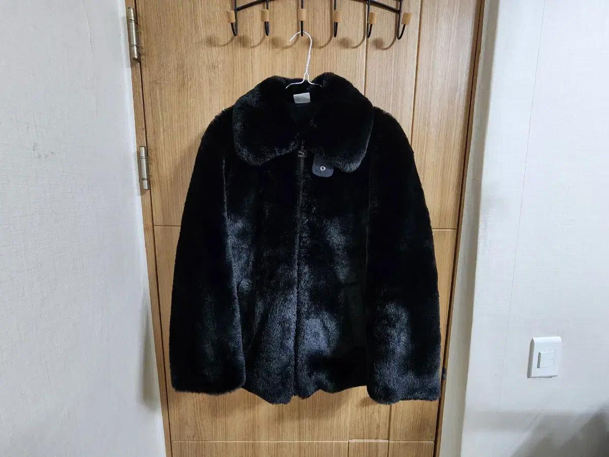 (S)여성 푸마 x 비비 에코 밍크퍼 자켓