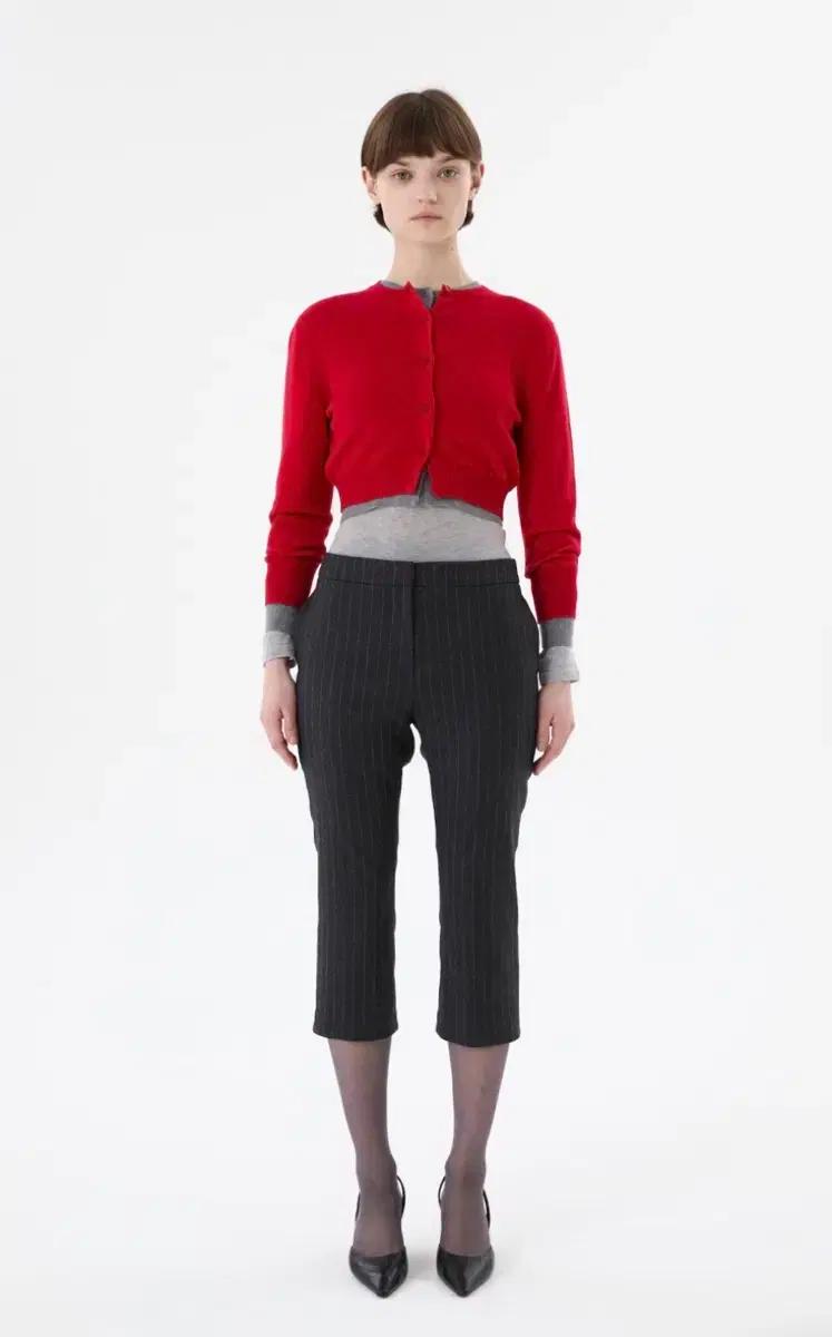 amomento 아모멘토 25FW 크롭가디건