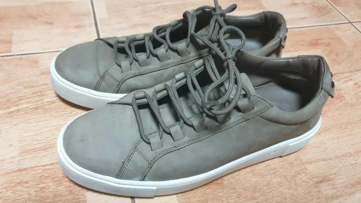 토즈 스웨이드 스니커즈 7(265추천)