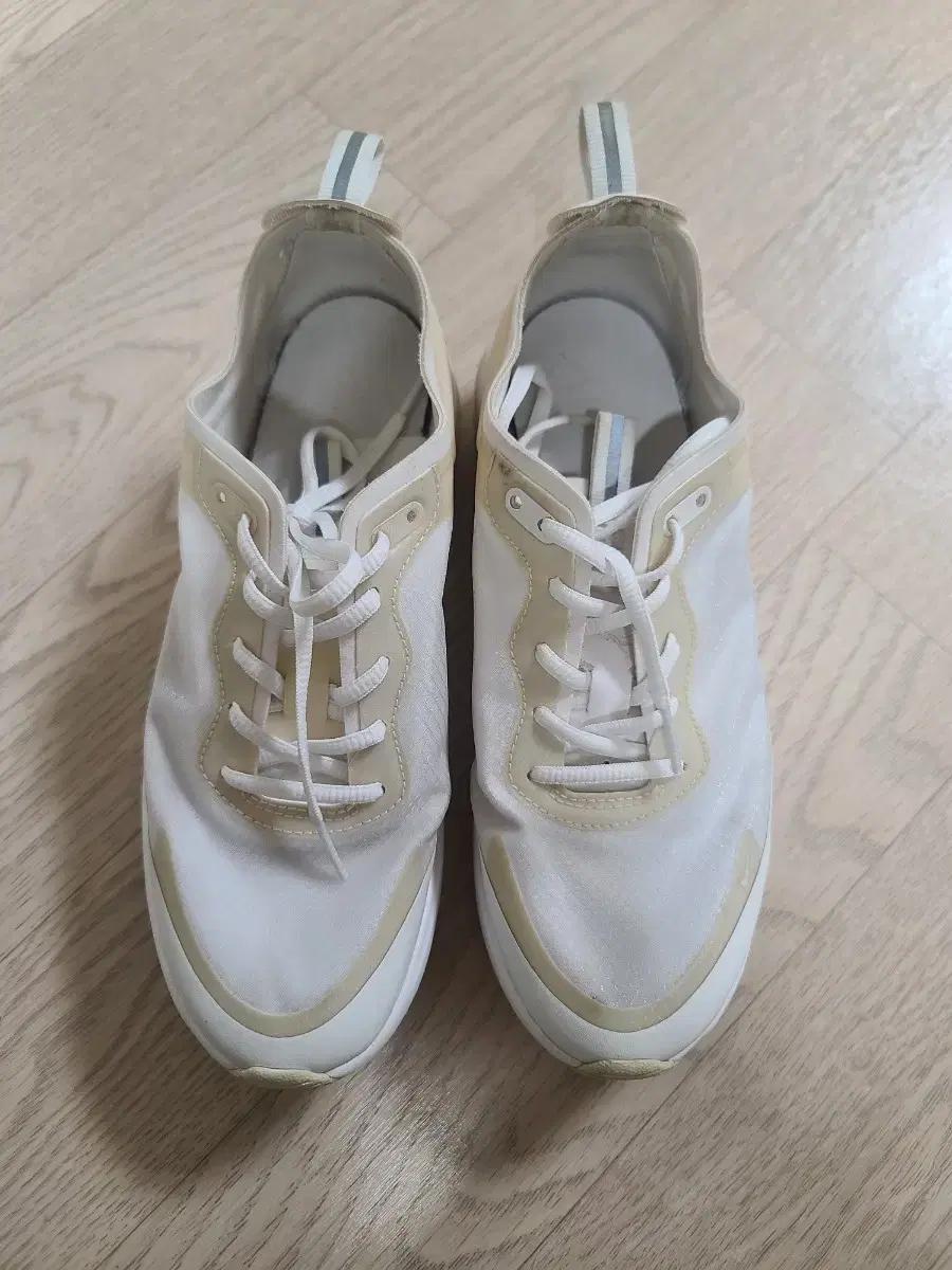 나이키 에어맥스 디아 런닝화 235