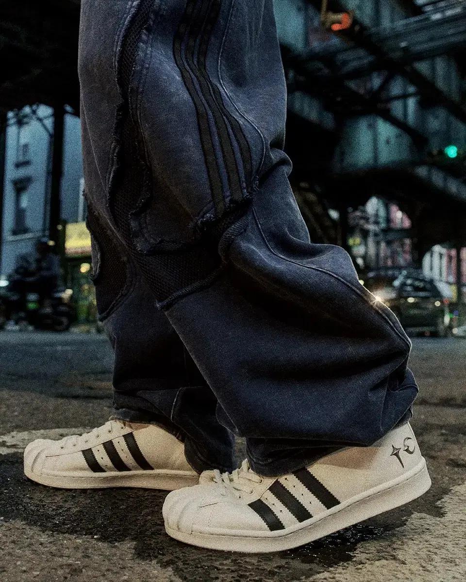 Thug Club Adidas 슈퍼스타 부츠 럭스 250 새상품