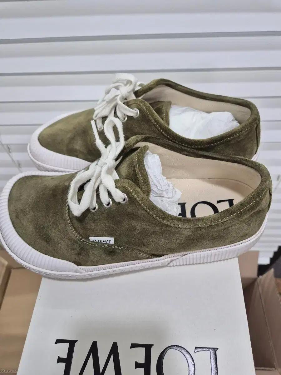 [265]로에베스니커즈.로에베 세무 단화
