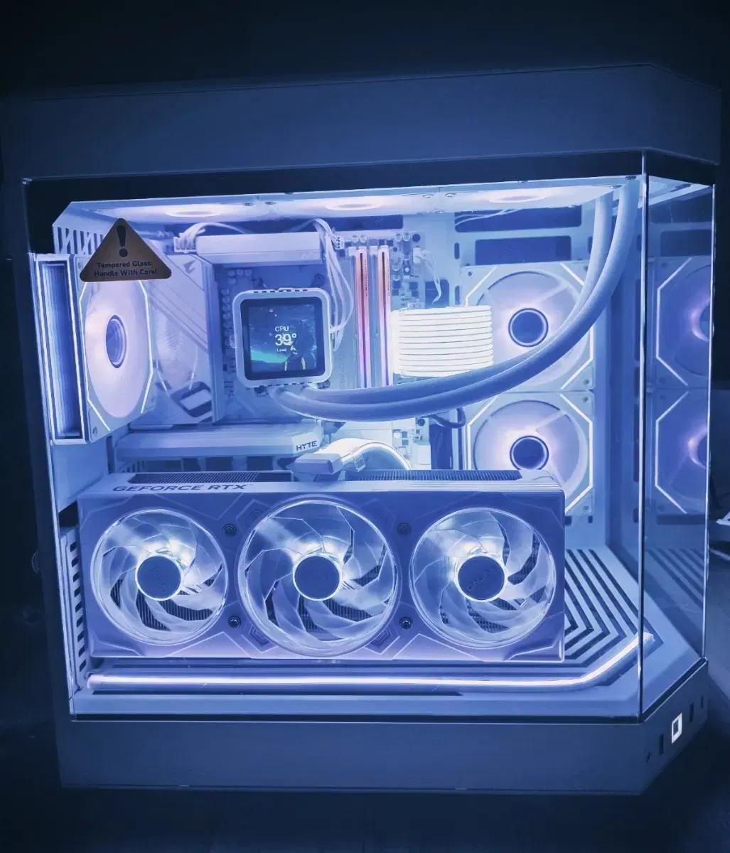 9800X3D RTX5080 화이트 본체 팝니다