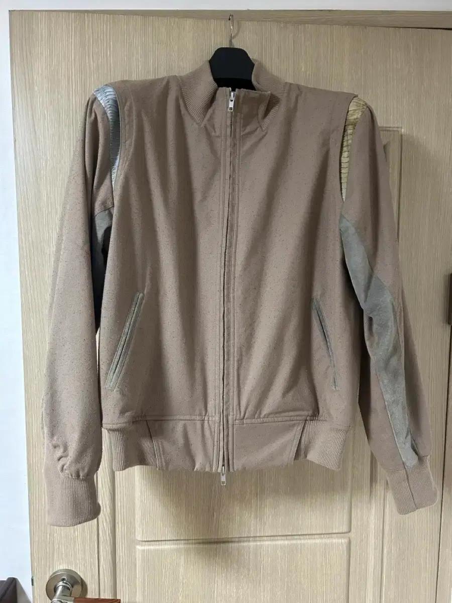 xlim ep.2 02 jacket 2 Size