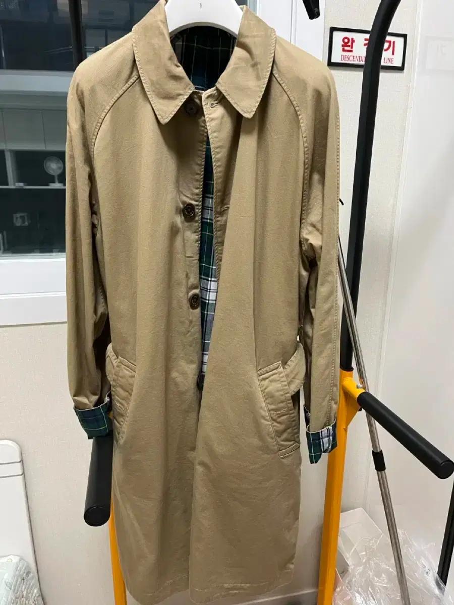 폴로 체크 리버시블 트렌치코트(상태 최상)