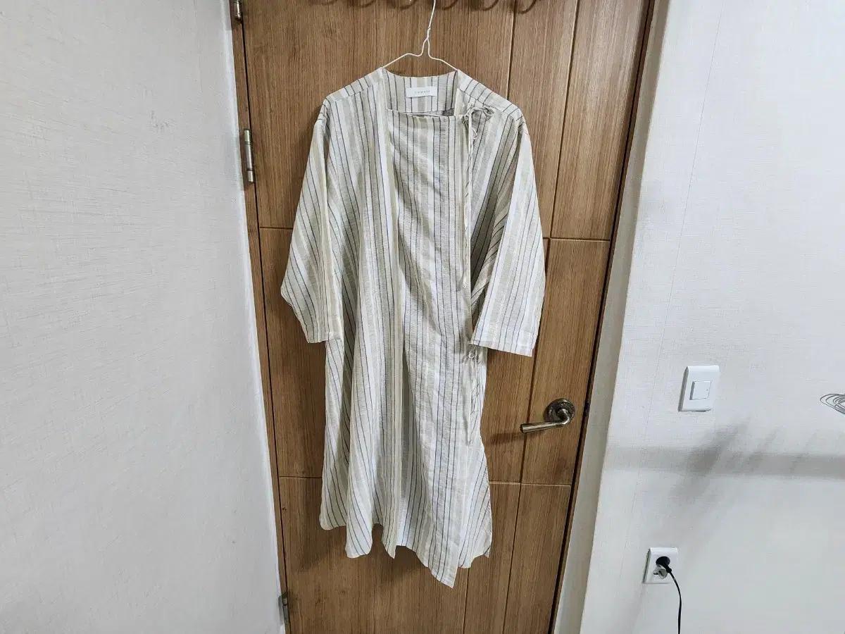 (F)여성 스테이피플 린넨 혼방 랩 원피스 봄여름