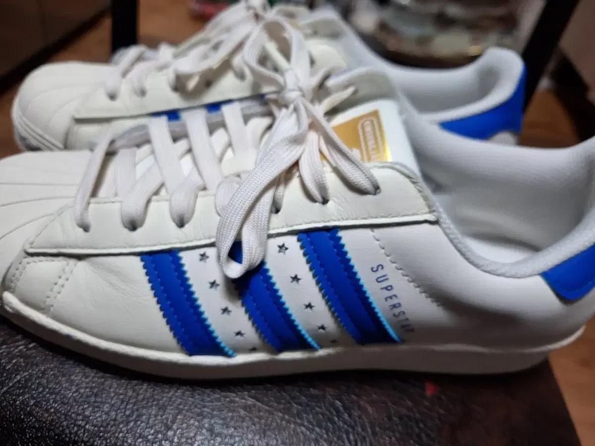 아디다스 슈퍼스타 듀스콜라보255
