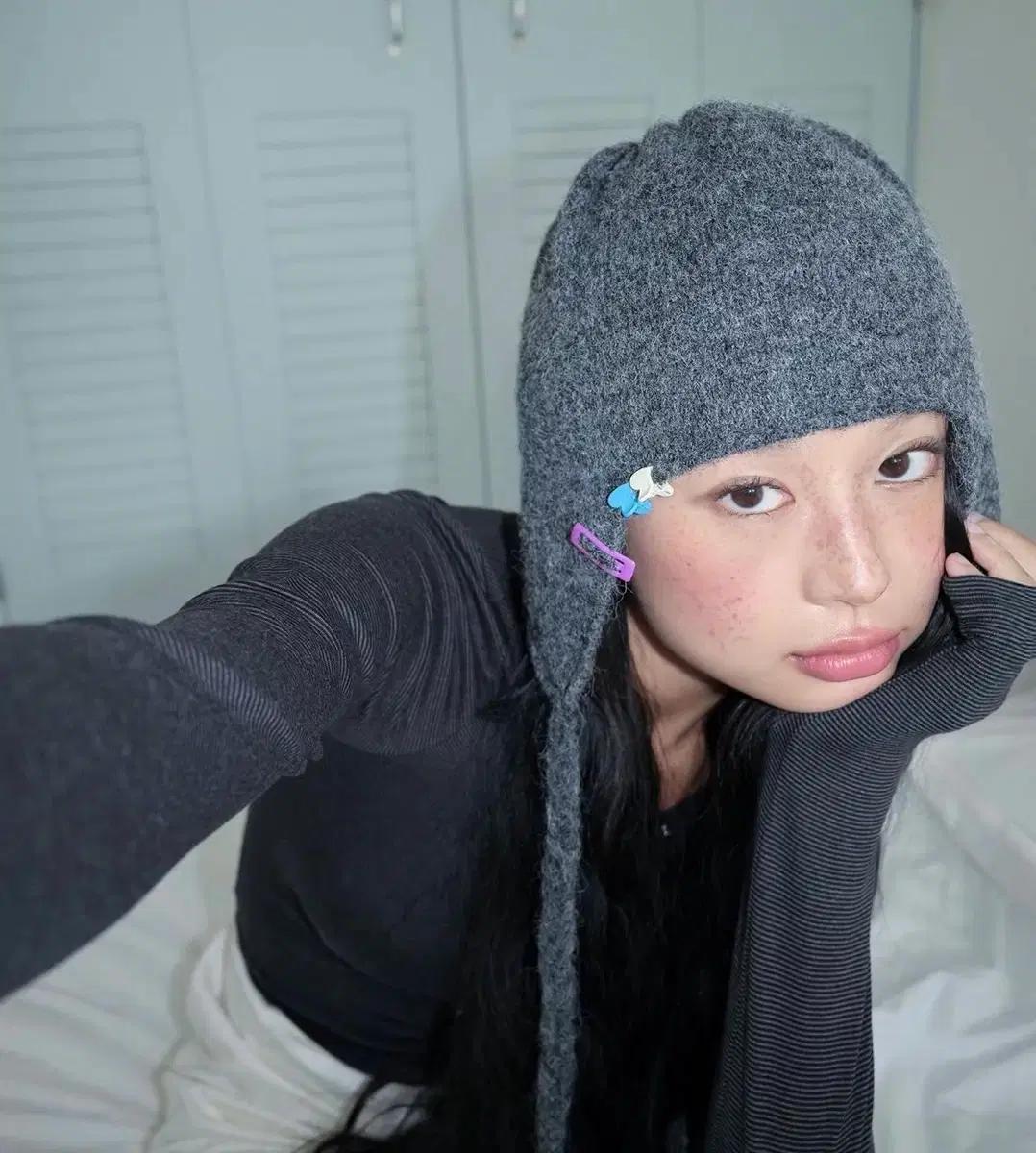 (서지수착용 )페넥 이어 플랩 EAR FLAP HAT - CHARCOAL