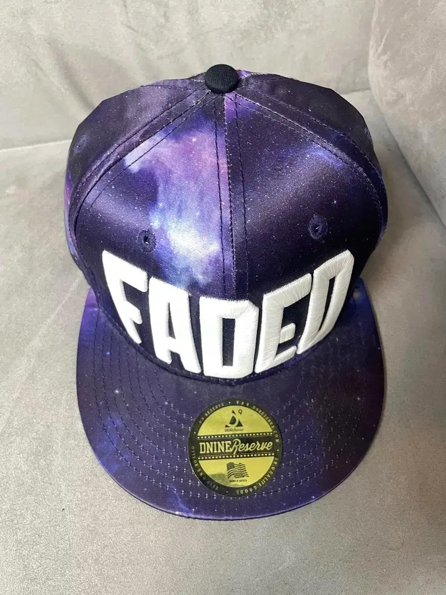 DNINE FADED 갤럭시 스냅백