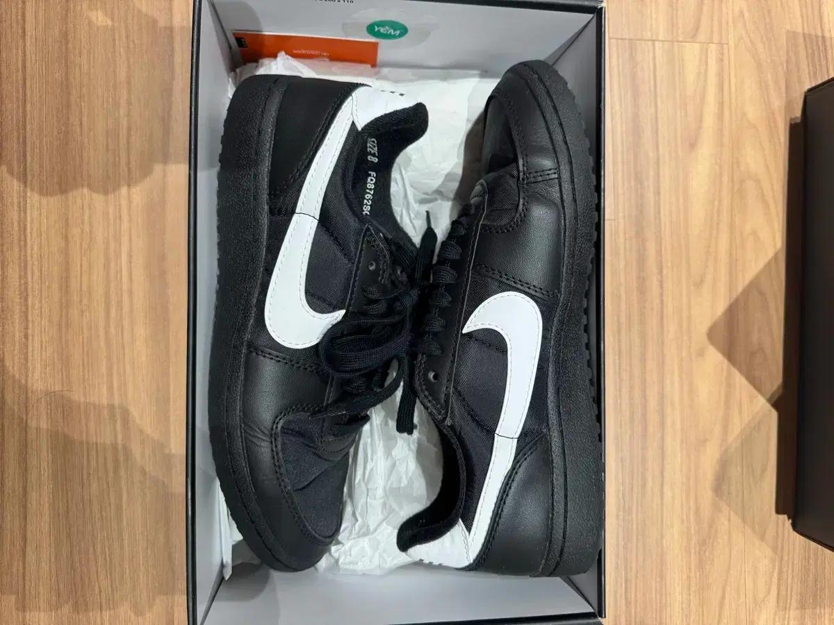 나이키 필드 제너럴 82 SP 블랙 260