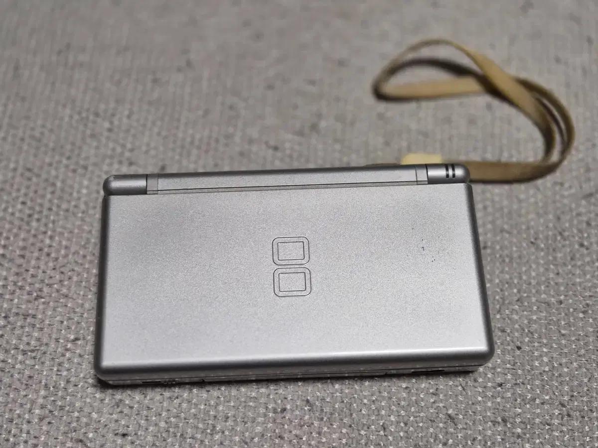 닌텐도 DS Lite 실버