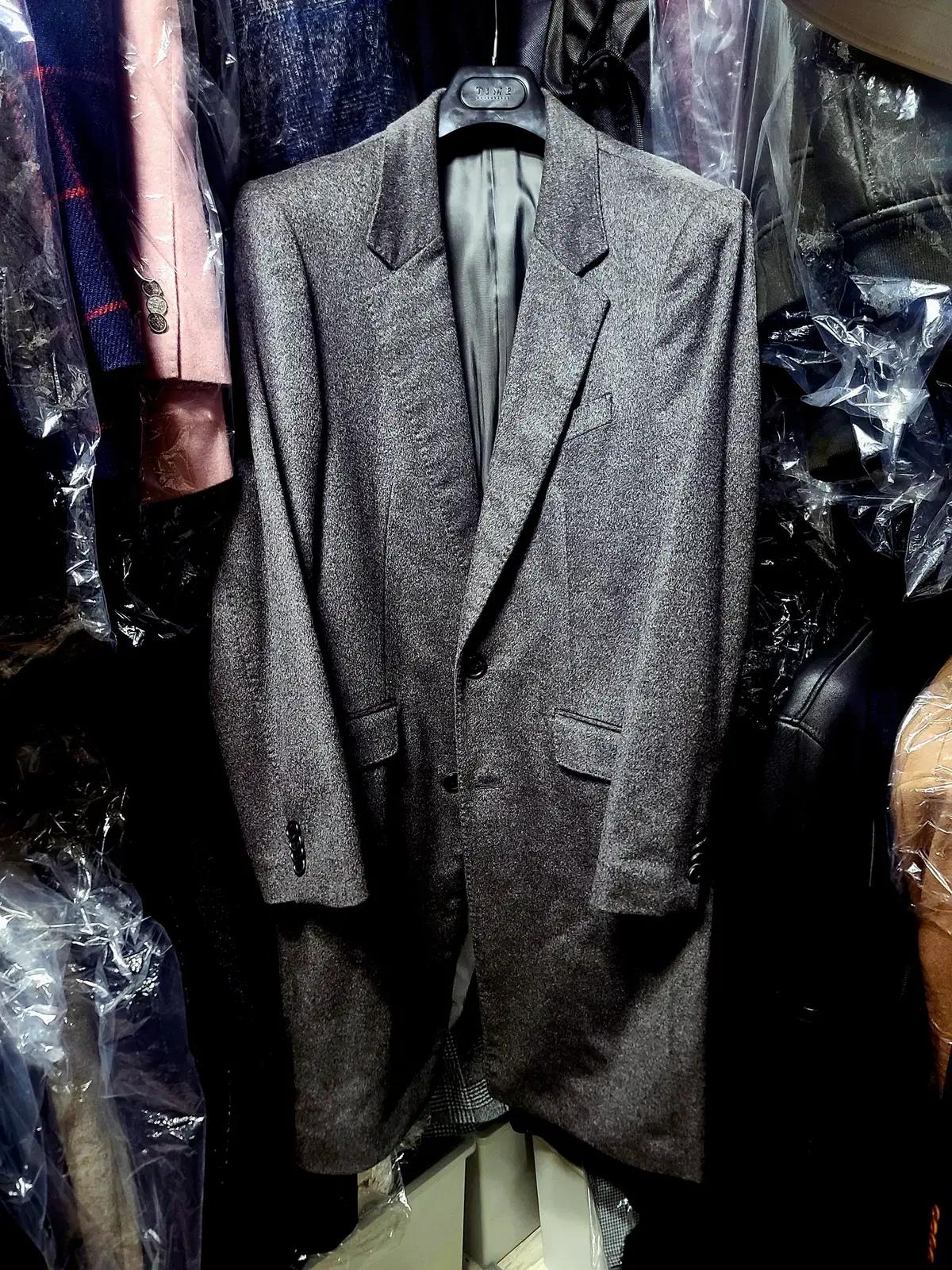 솔리드옴므 / 이태리 캐시미어 100% 미드 그레이 싱글 코트 / 105