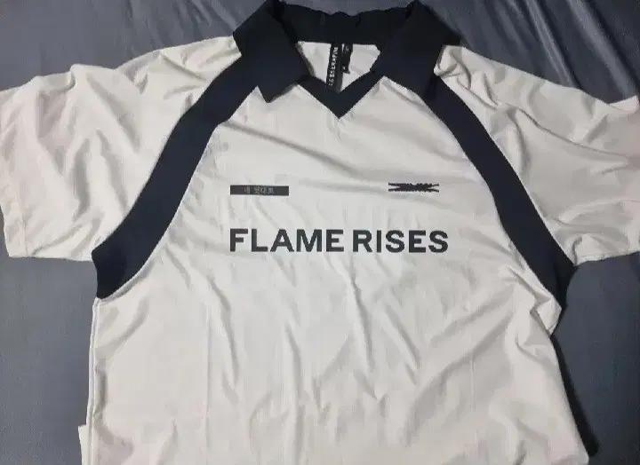 르세라핌 FLAME RISES 반팔 티셔츠