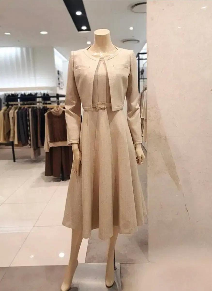 결혼식1회착용) 55반 66 지고트 울플레어 원피스 자켓세트 하객룩