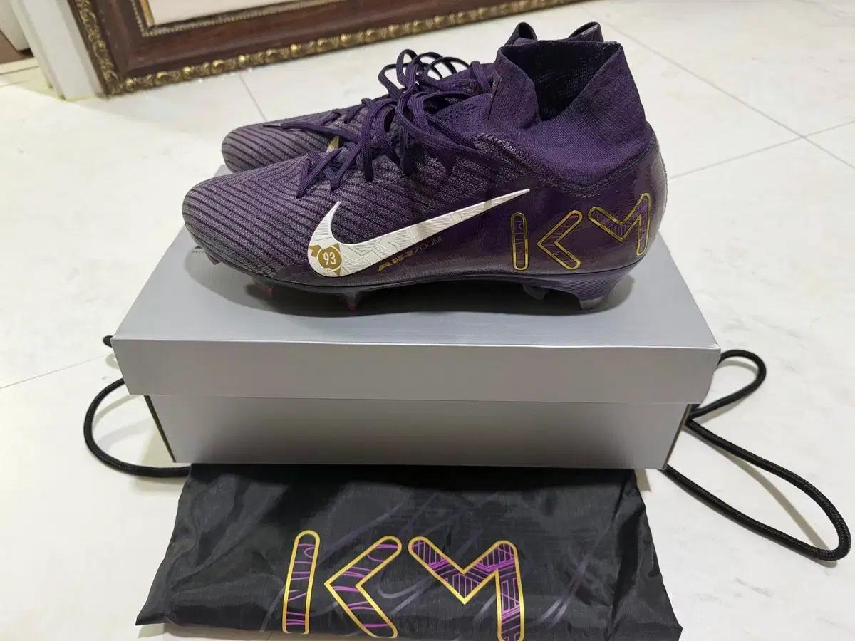 나이키 줌 슈퍼플라이 10 음바페 엘리트 KM FG 285사이즈