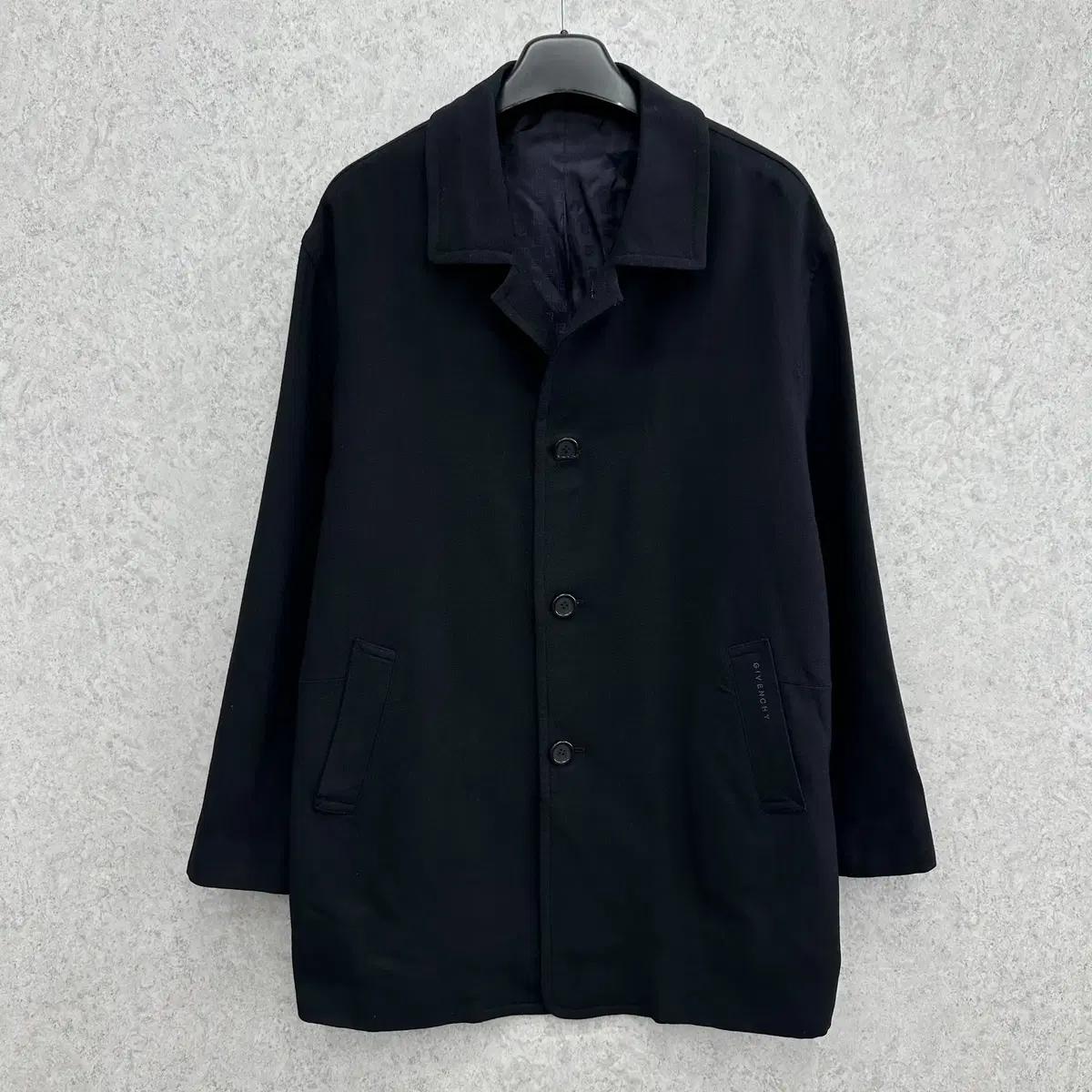 110 GIVENCHY 지방시 남자 맥코트