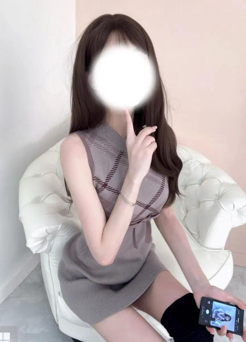 체크무늬 민소매 니트 원피스 베이지 그레일 4.0 택포