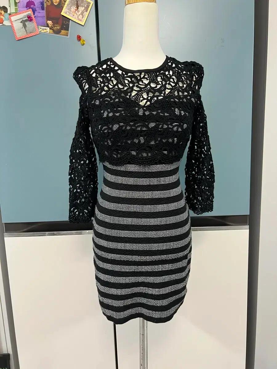 블랙 레이스 긴팔 원피스 (늦가을~초겨울)