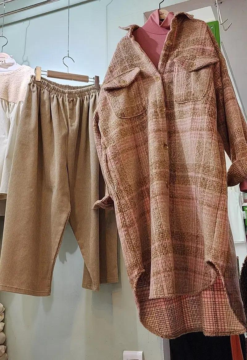 새상품)국산 체크 고퀄 울롱코트 마랑st롱코트 울코트 핑크울코트 여성코트