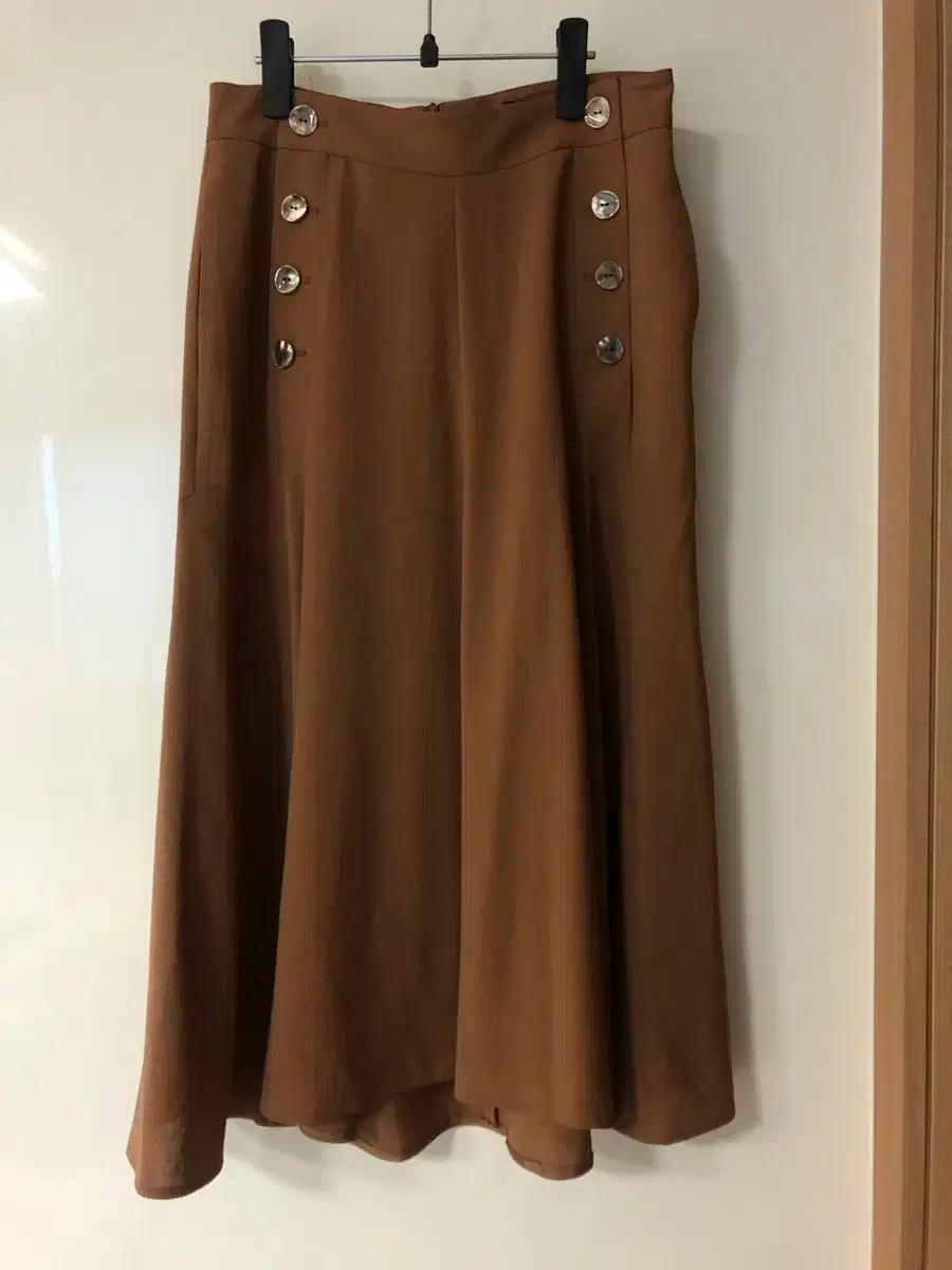 제평 지미와이 자개 단추 롱 스커트 치마 하객룩 타임마인 출근룩 결혼식