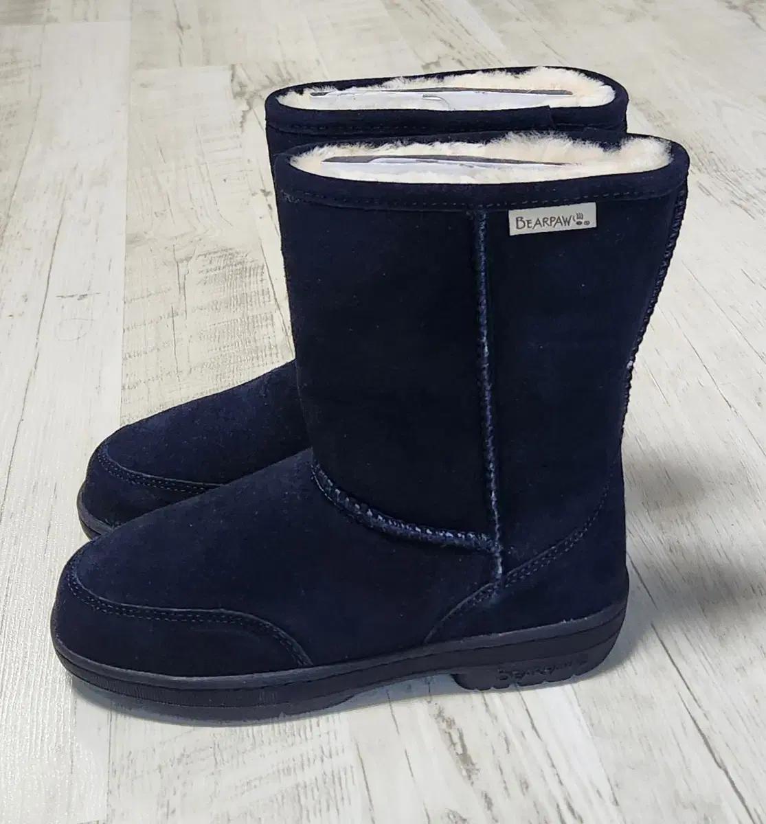 (새상품) 베어파우 부츠 230