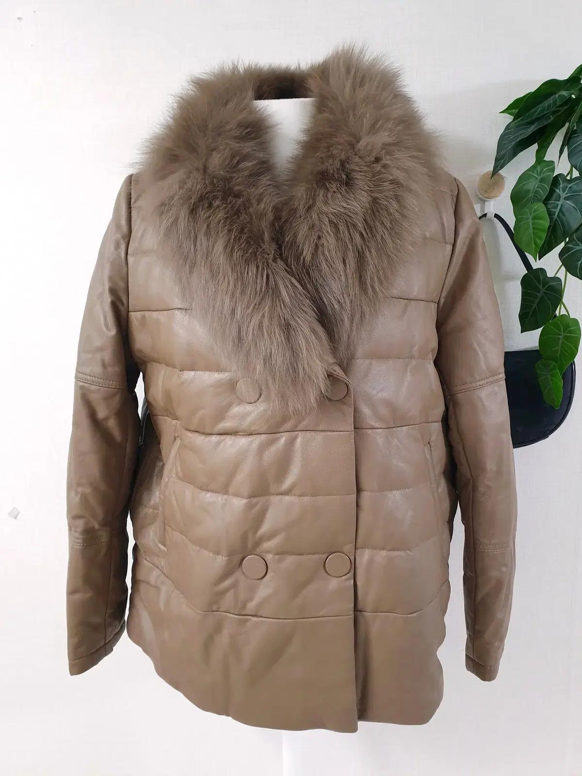 새상품 여우털카라 양가죽패딩 덕다운 88 빅사이즈 브라운