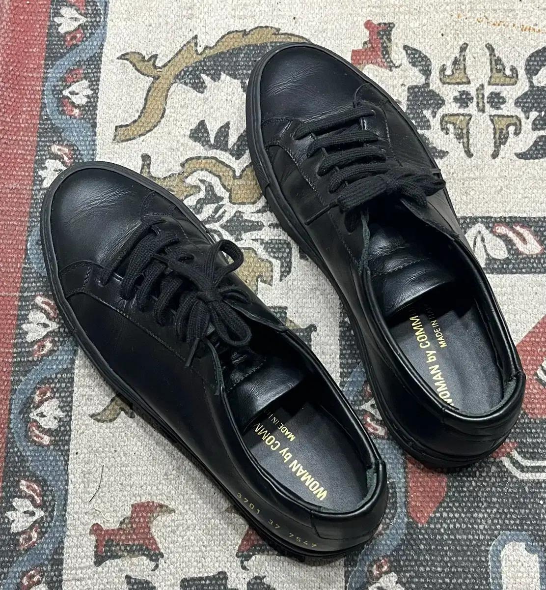 커먼프로젝트 아킬레스로우 블랙 250