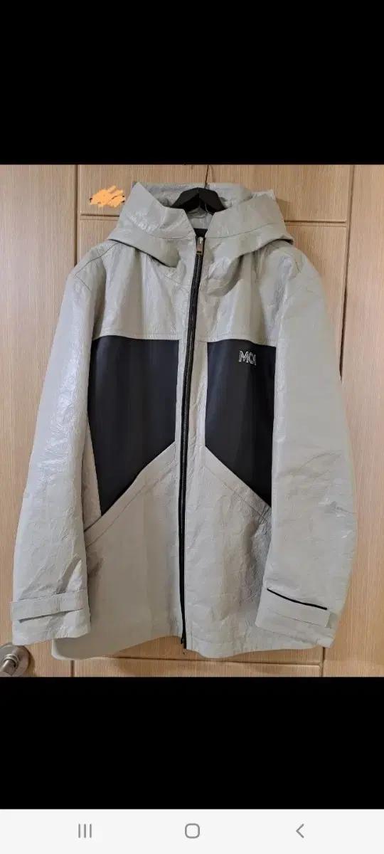 엠씨엠 자켓
