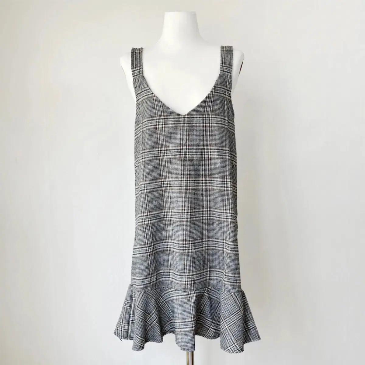 체크 멜빵 원피스