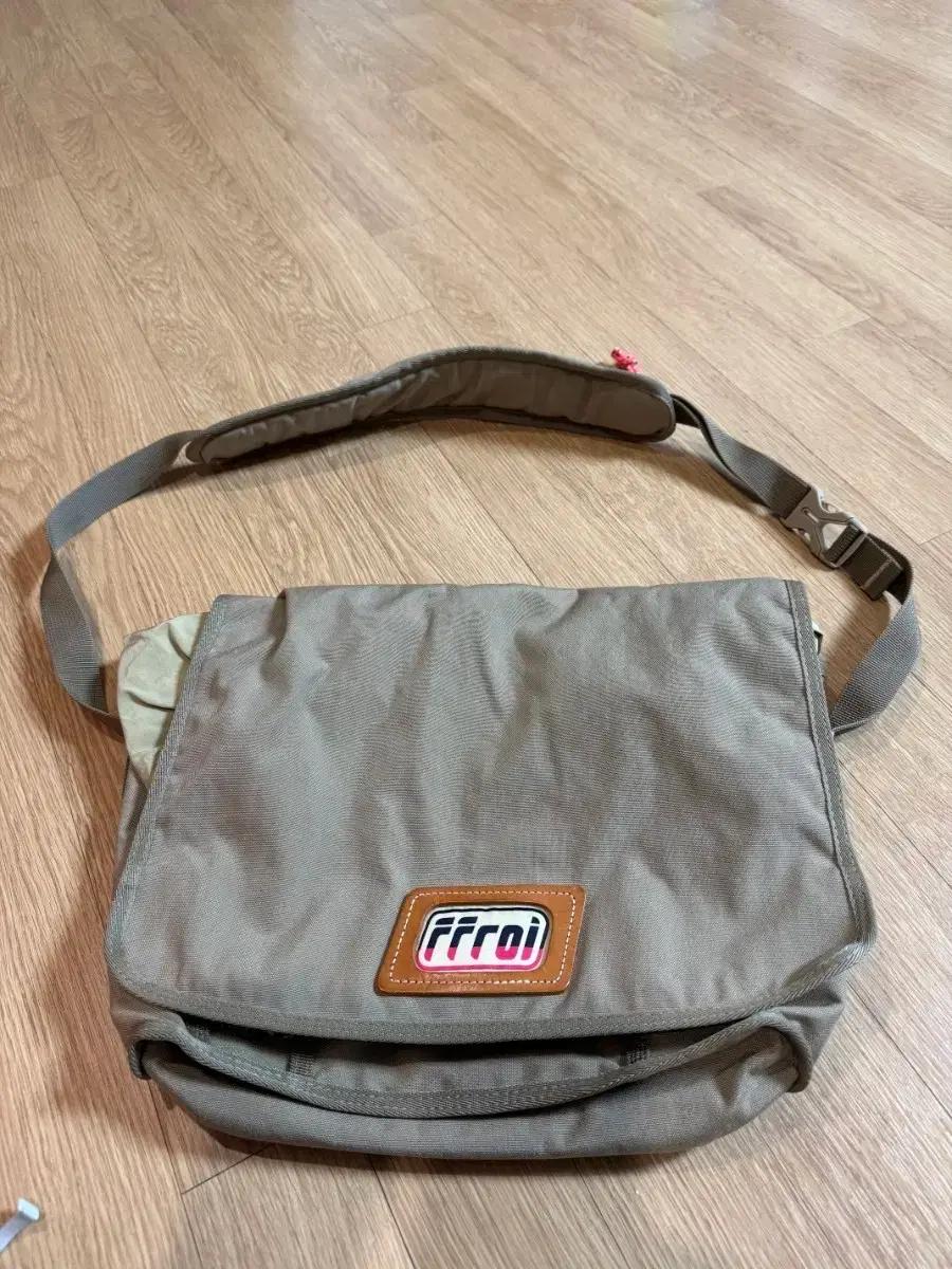 ffroi.프루아 크로스백