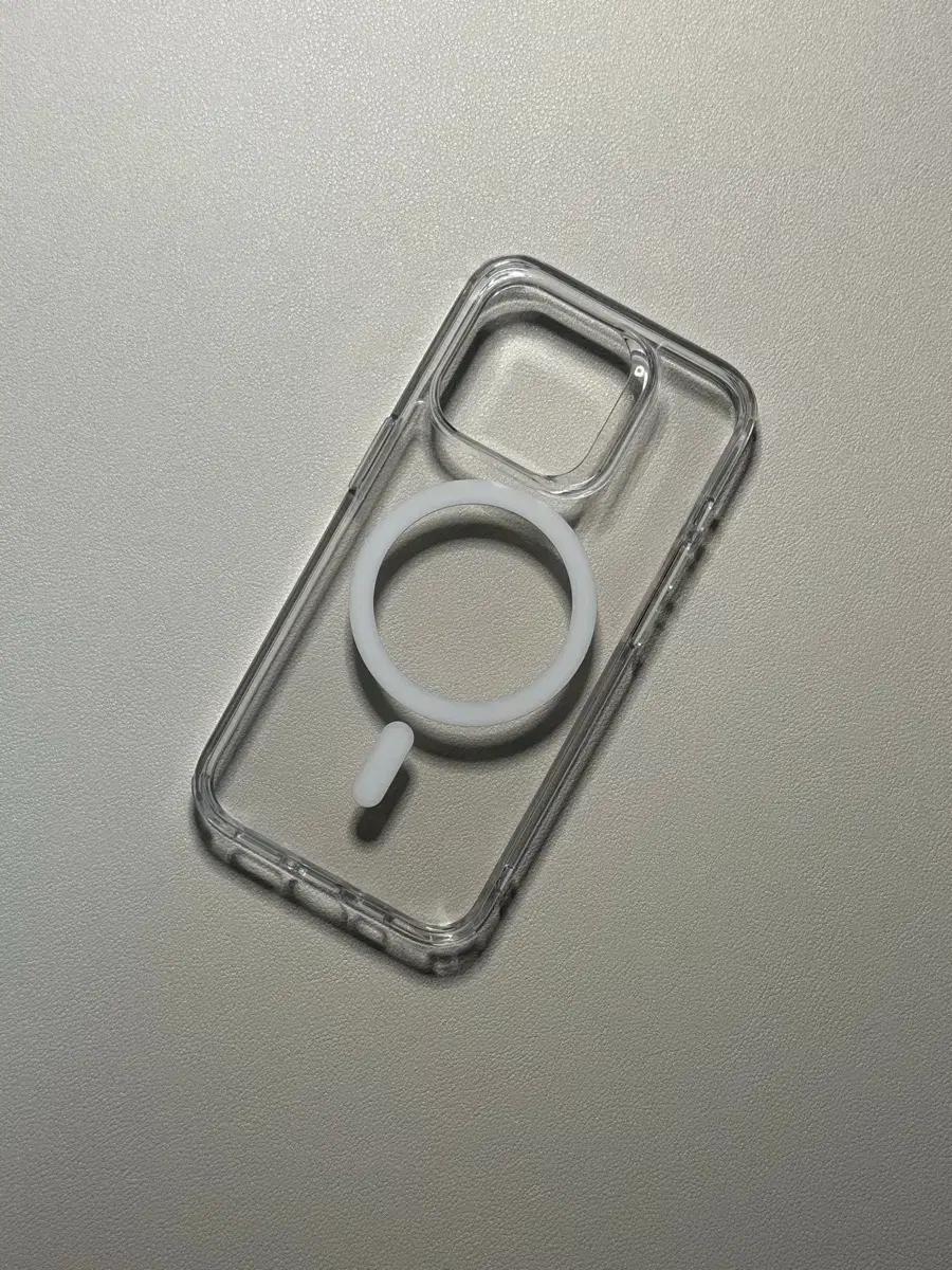 ESR 할로락 클래식 맥세이프 케이스 아이폰 15프로