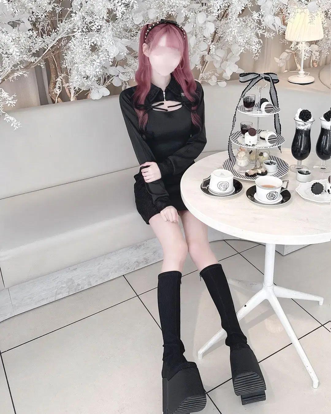 HONEY MEW 허니뮤 레이스 스웻 타이트 원피스