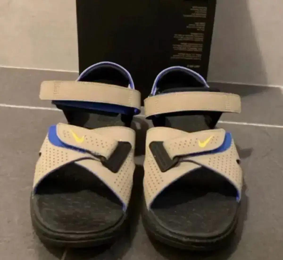 나이키 Nike acg 신발 에어 데슈츠 샌들 슈즈 카키 270