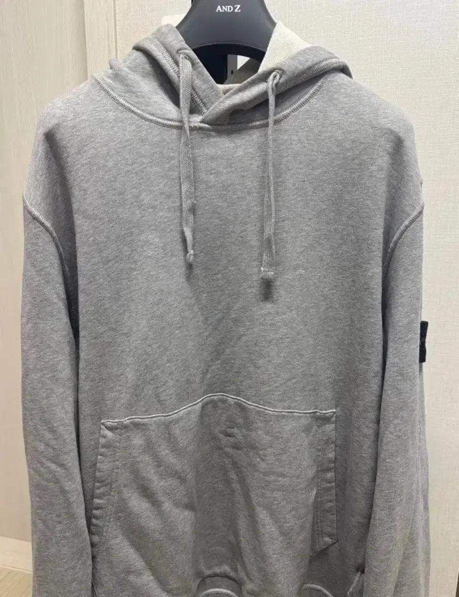 스톤아일랜드 후드티 그레이