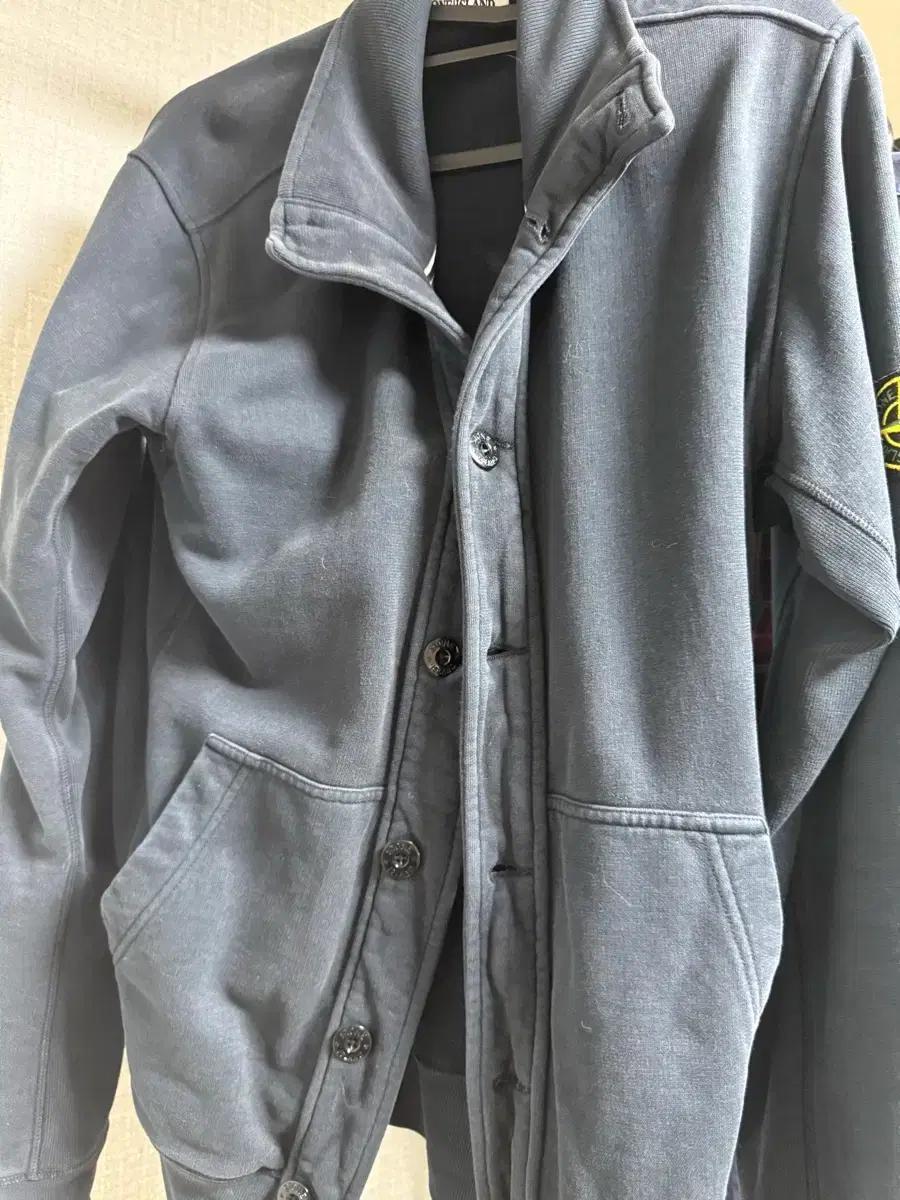 스톤 아일랜드 가디건