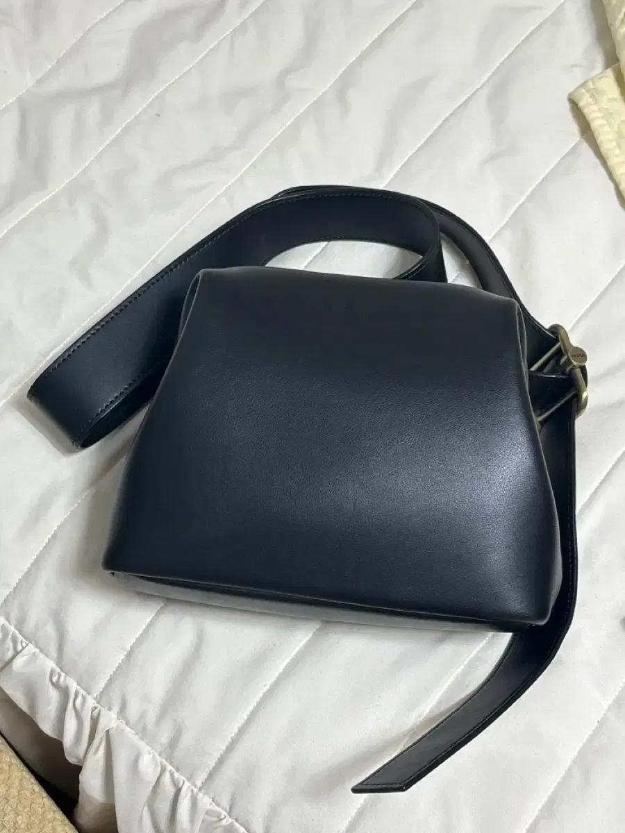 오소이 미니 브로트 블랙