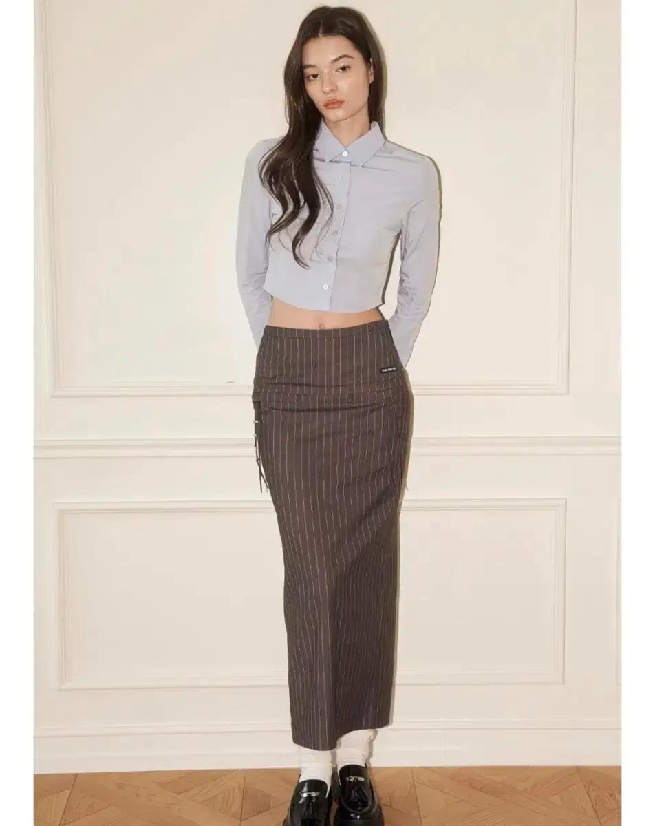 오드원아웃 METAL POINT SLIT LONG SKIRT GRAY
