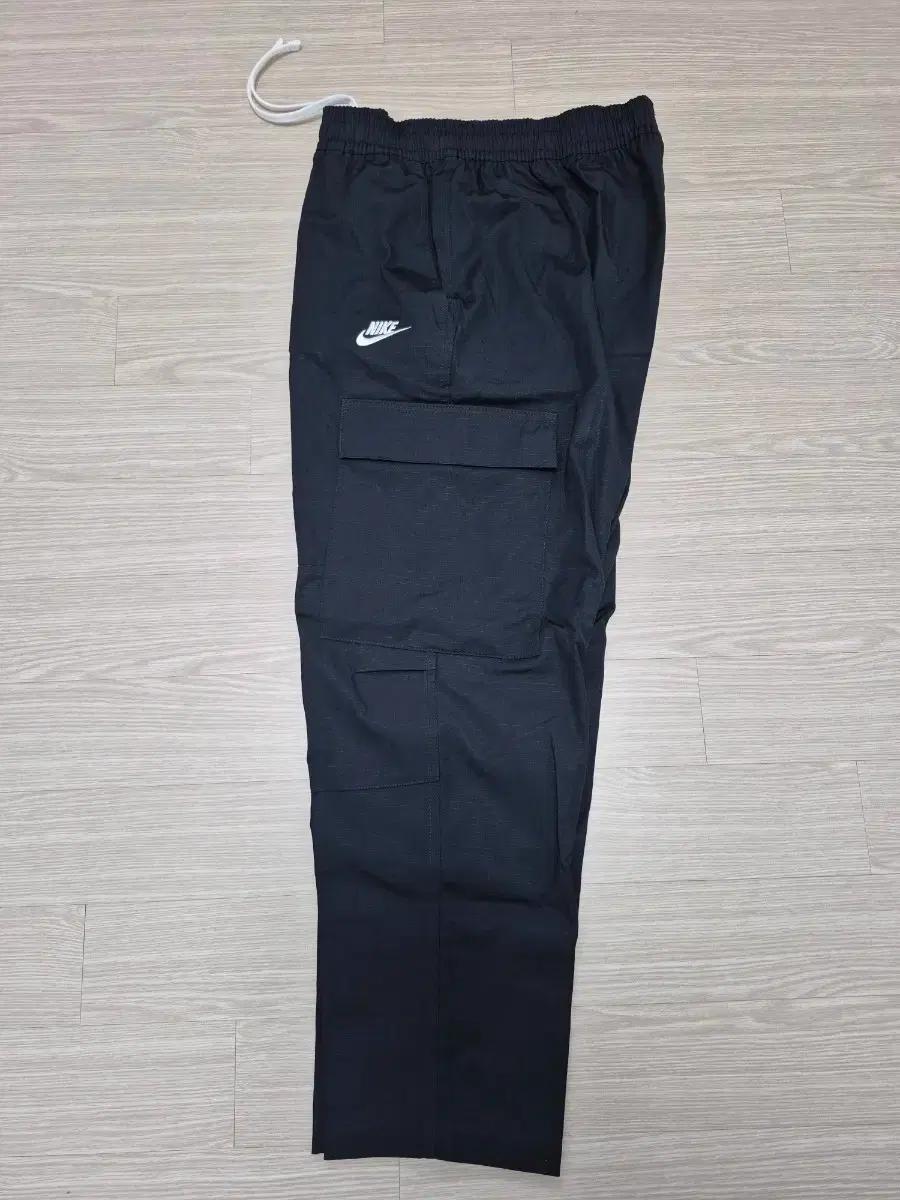 나이키 카고팬츠 dx0614-010