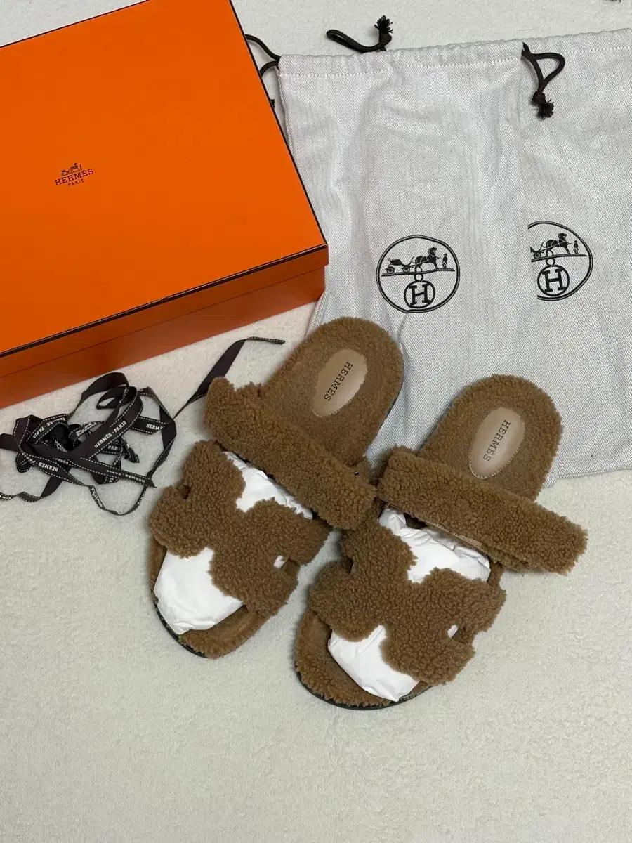 (최상,최저가) 에르메스 시프레 시어링 퍼 샌들 슬리퍼