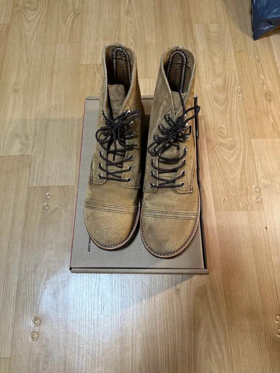 레드윙 아이언 레인저 8083 7D 부츠