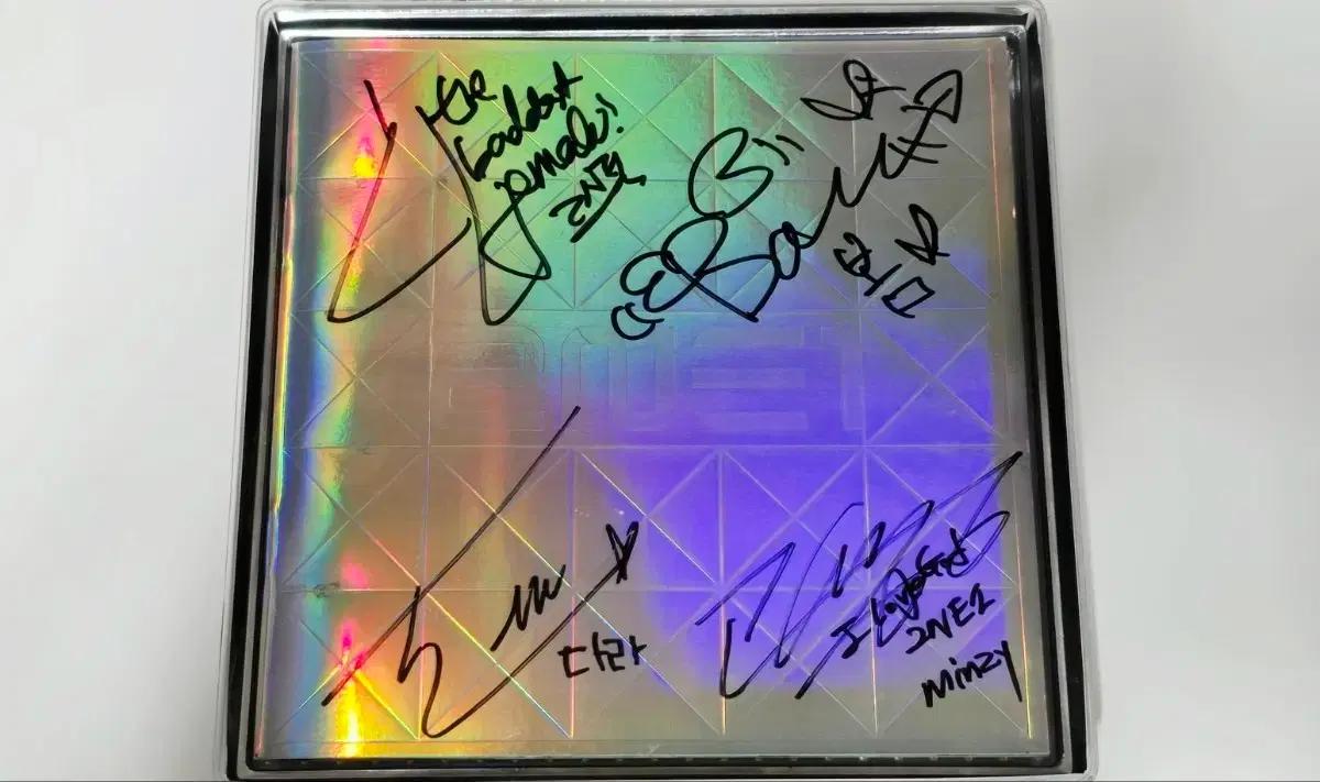 2NE1 1st Mini Album 전맴버 사인반