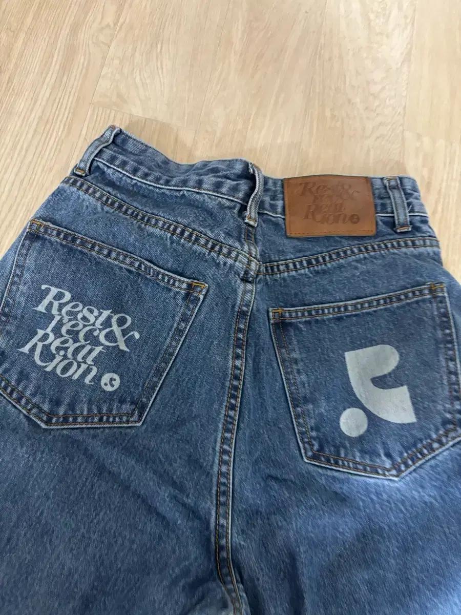 Rest & Recreation 레스트앤레크레이션 워시드 데님 팬츠 s