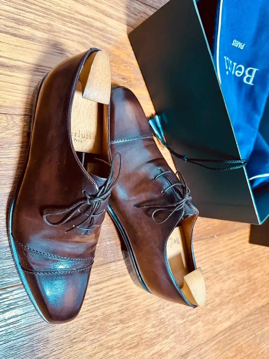 벨루티 스크리토 구두 7사이즈(260)