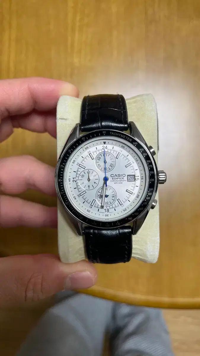 카시오 에디피스 크로노그래프 가죽 시계(ef-503)