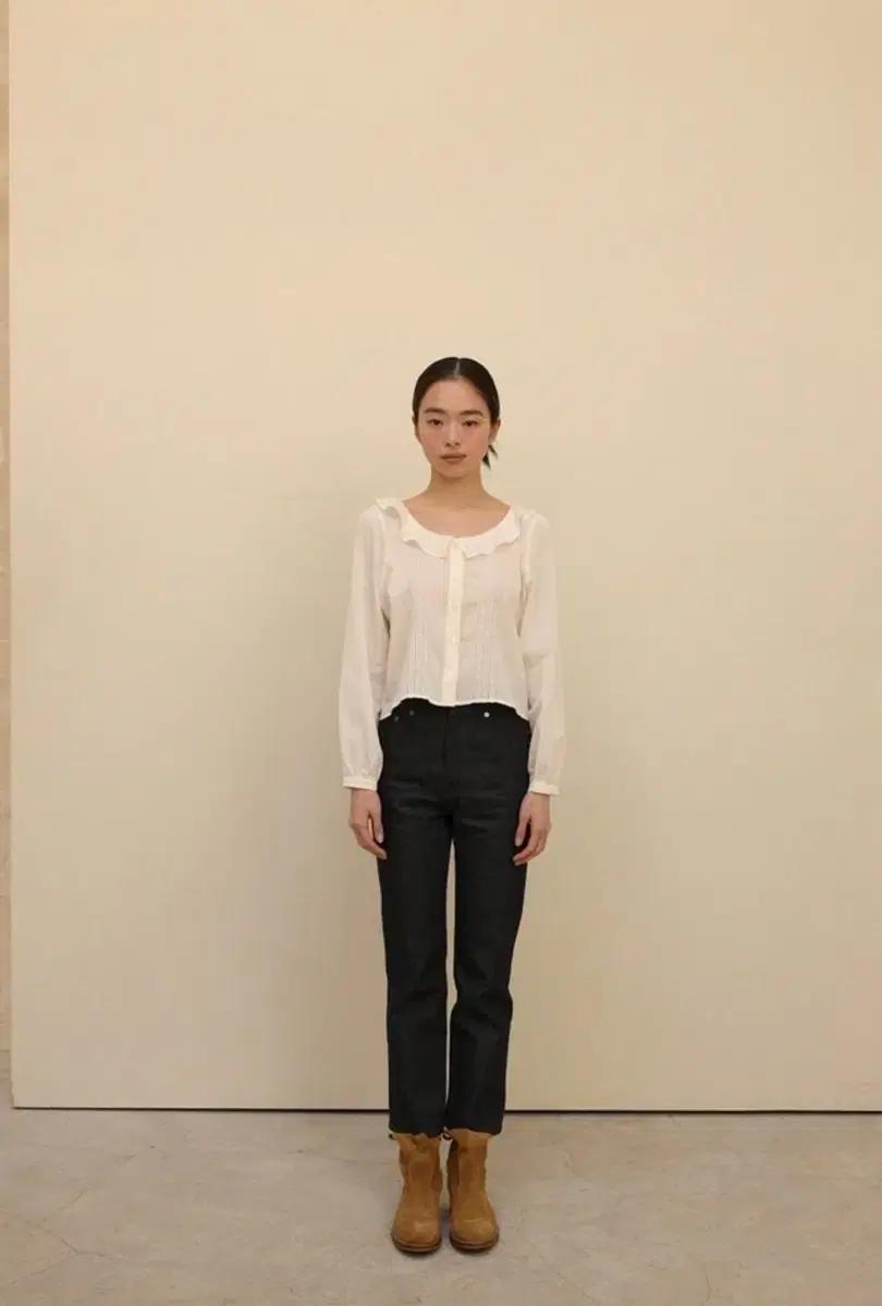 타낫 웨이브 카라 블라우스