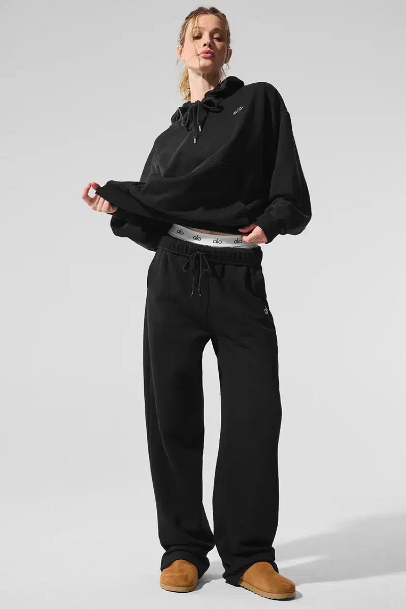 알로 Alo Accolade Straight Leg Sweatpant