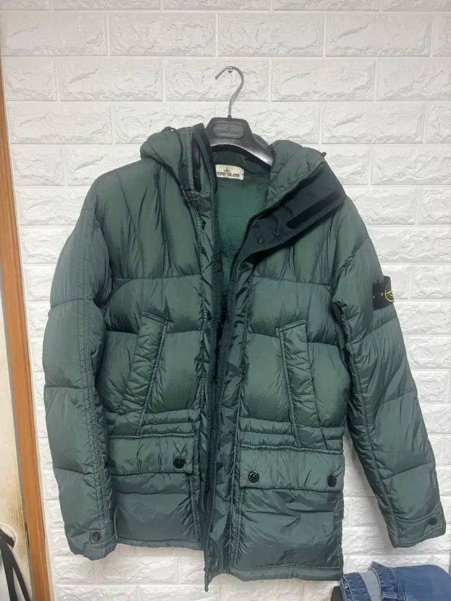 정품 스톤아일랜드 패딩