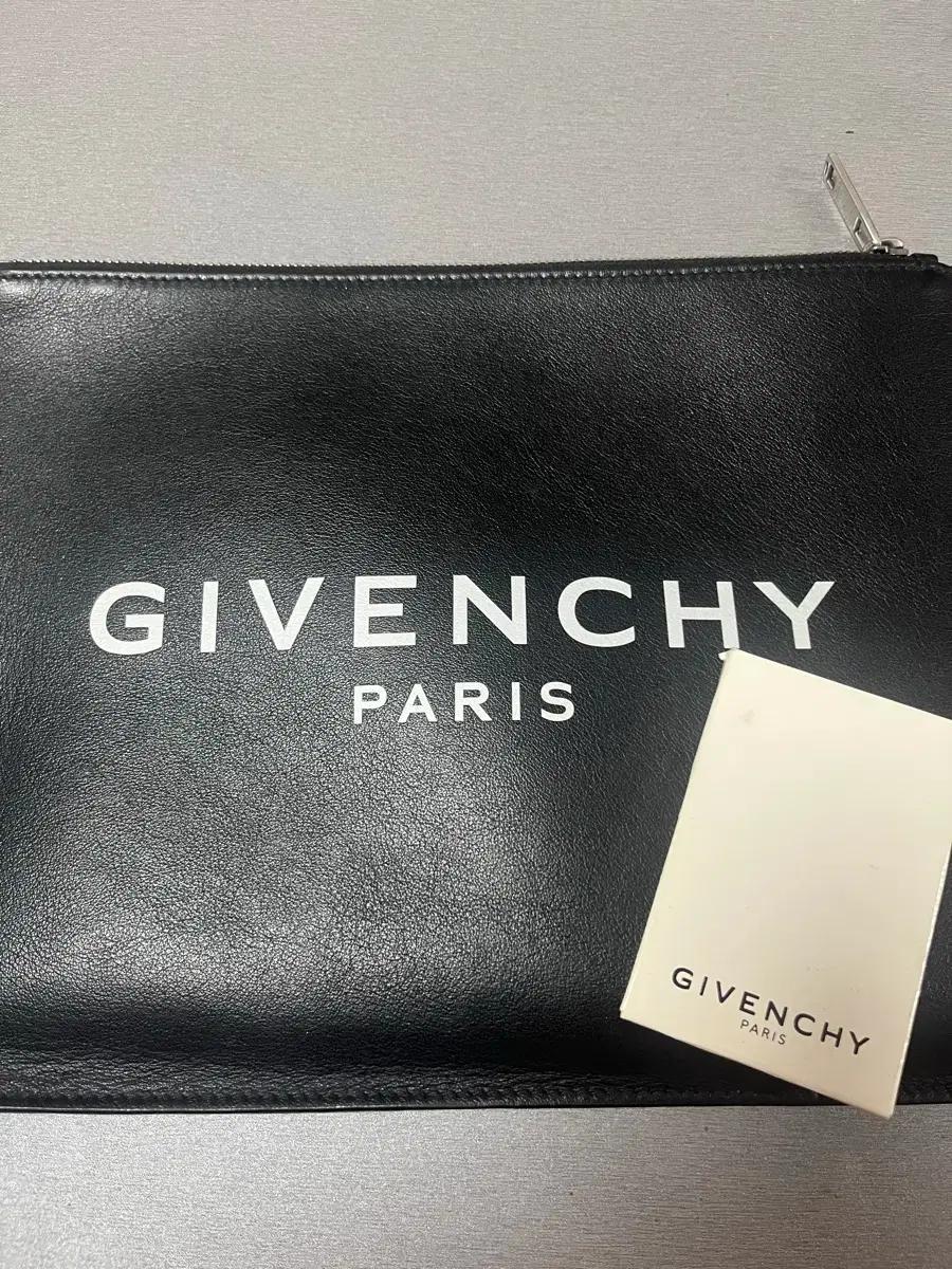 (정품)지방시 블랙 클러치 백