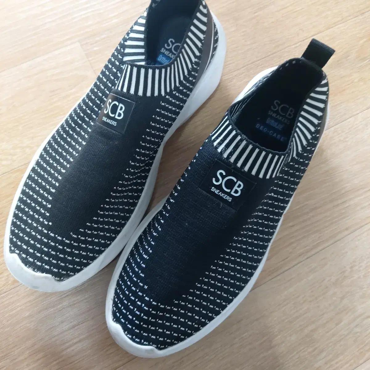 SCB 스니커즈 슬립온 블랙 여성 운동화