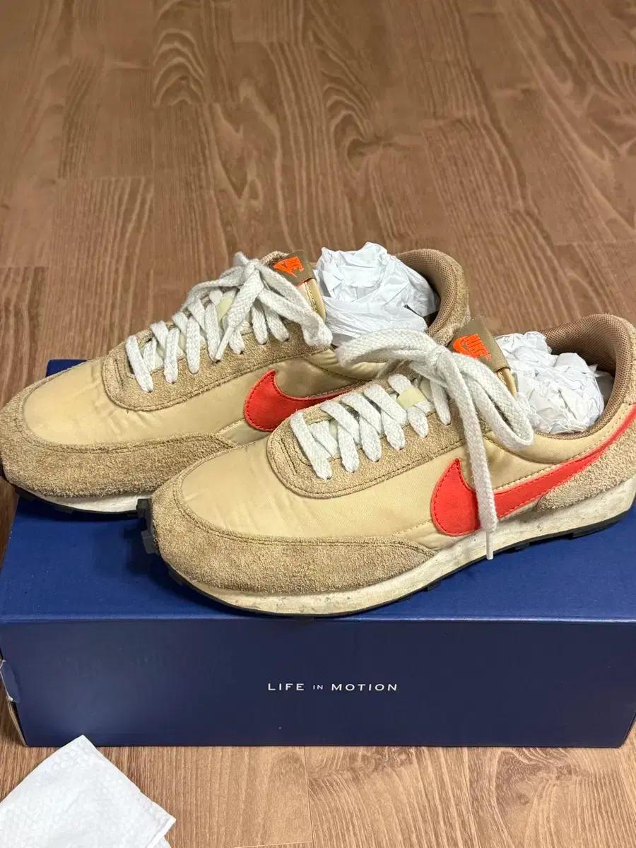 나이키 데이브레이크 베주 265사이즈